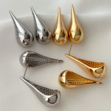 Metal teardrop earrings