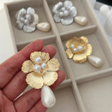 Flower earrings