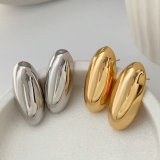 Oval shape earrings