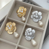 Flower earrings