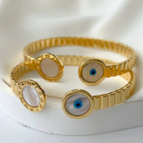 Eye cuff