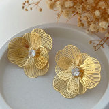Chunky flower earrings