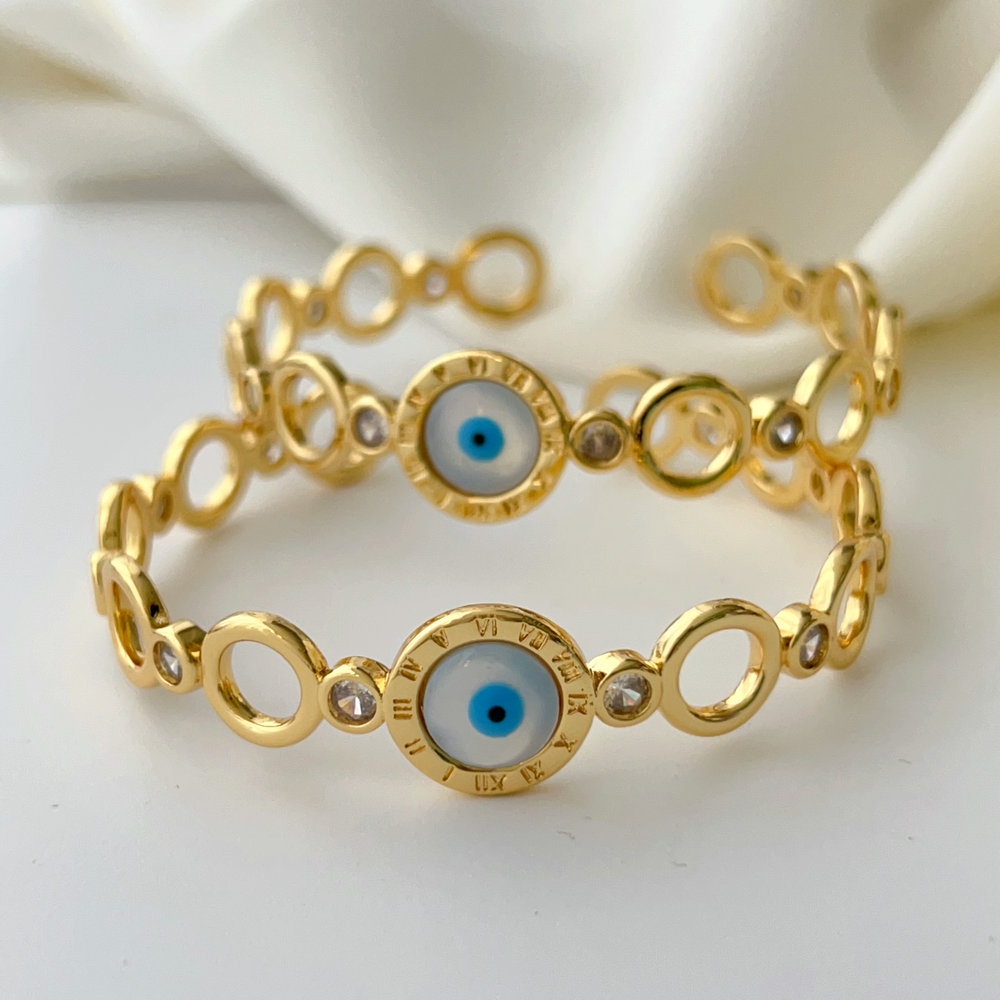 Shell eye cuff
