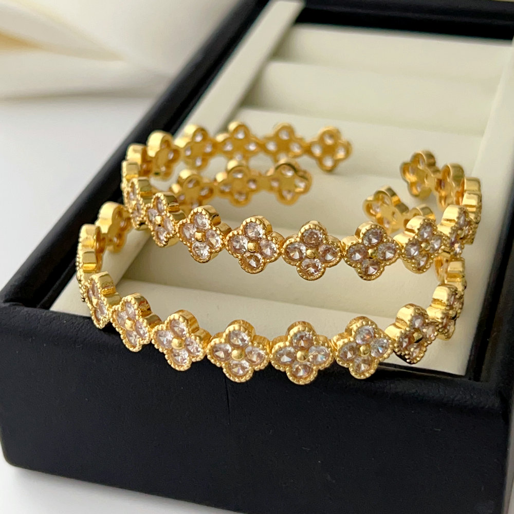 Pave clover cuff