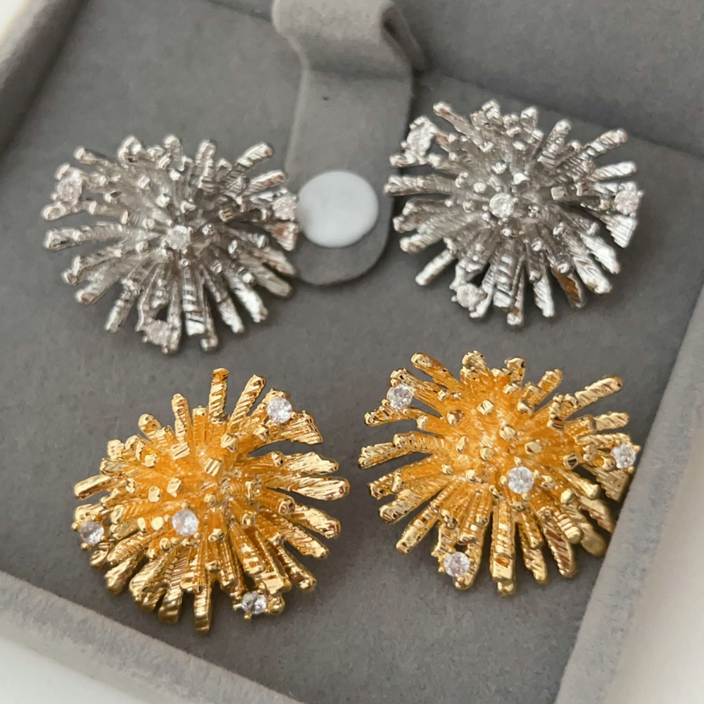 Flower earrings