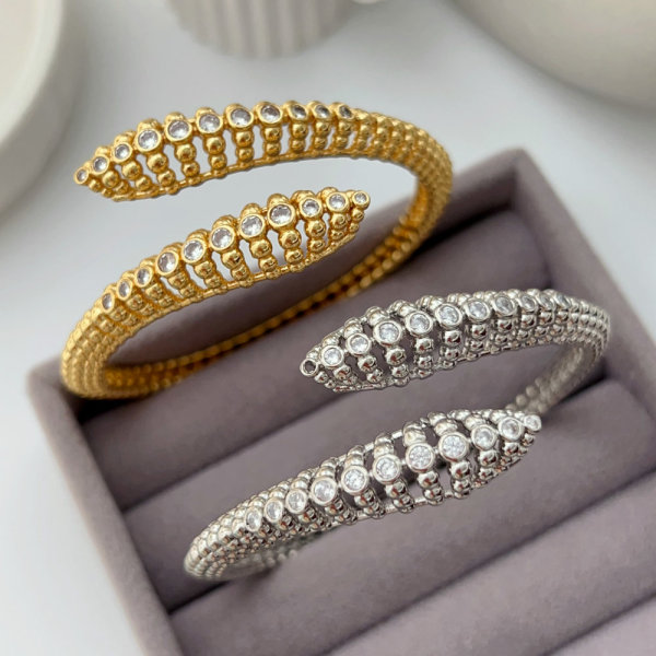 Pave zircon fashion cuff