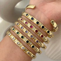 Pave zircon simple cuff