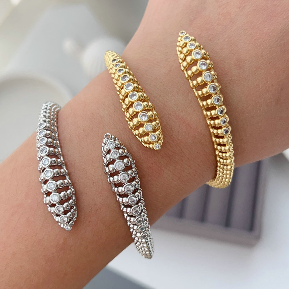 Pave zircon fashion cuff