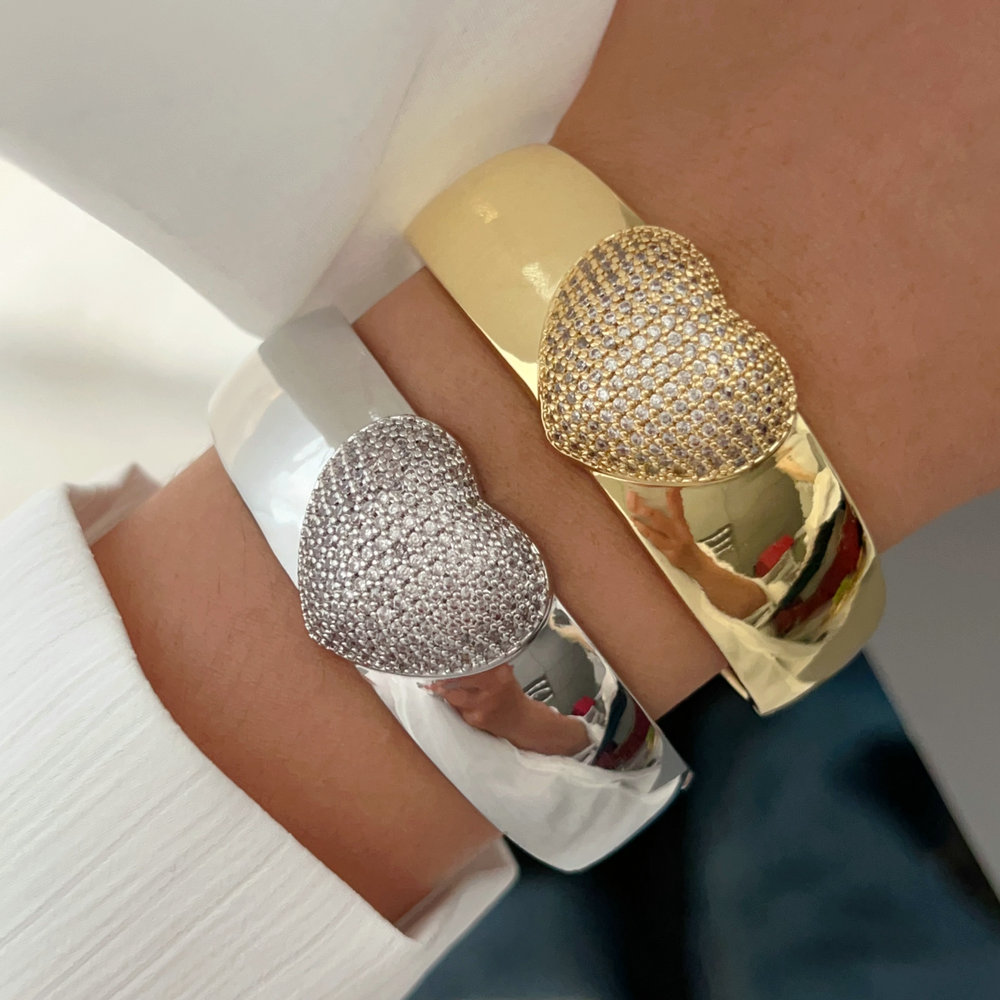 Chunky pave heart cuff