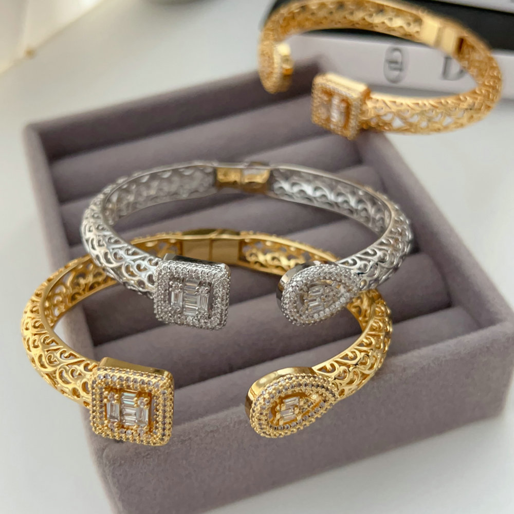 Pave fashion zircon bangle