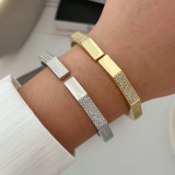 Fashion pave zircon cuff
