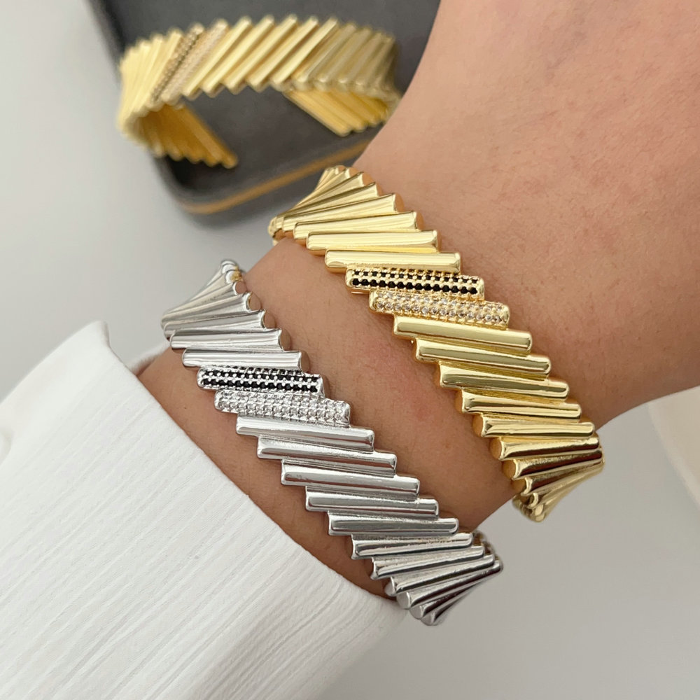 line shape cuff