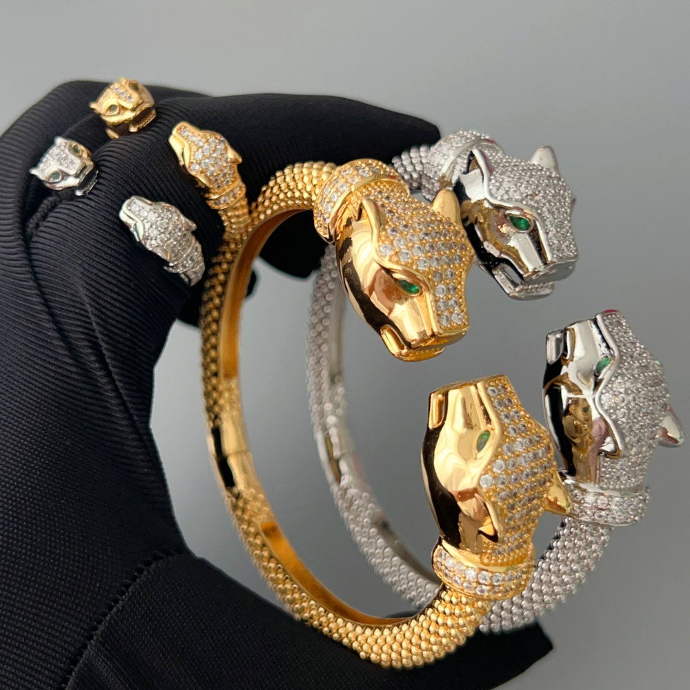 Pave chunky set lion bracelet