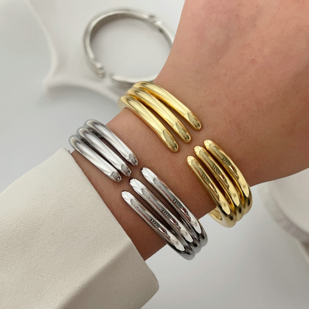 Chunky metal cuff