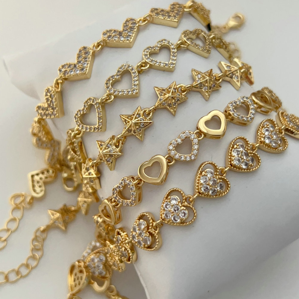 Pave zircon heart bracelet