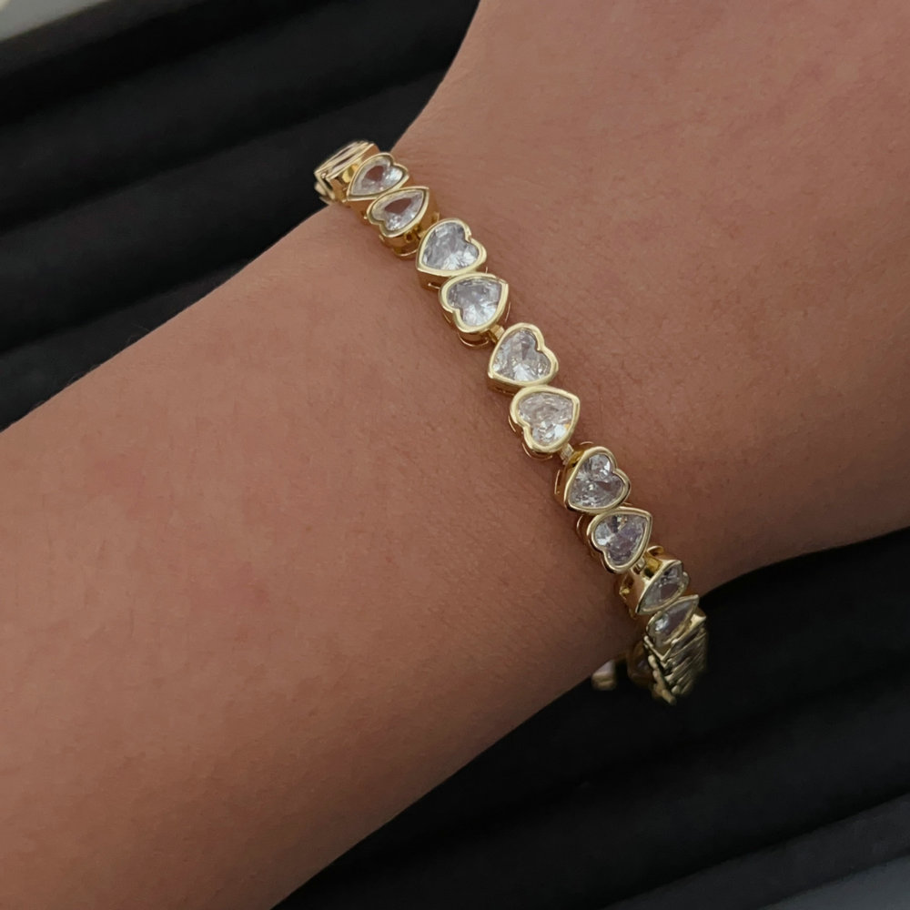 Pave zircon heart bracelet