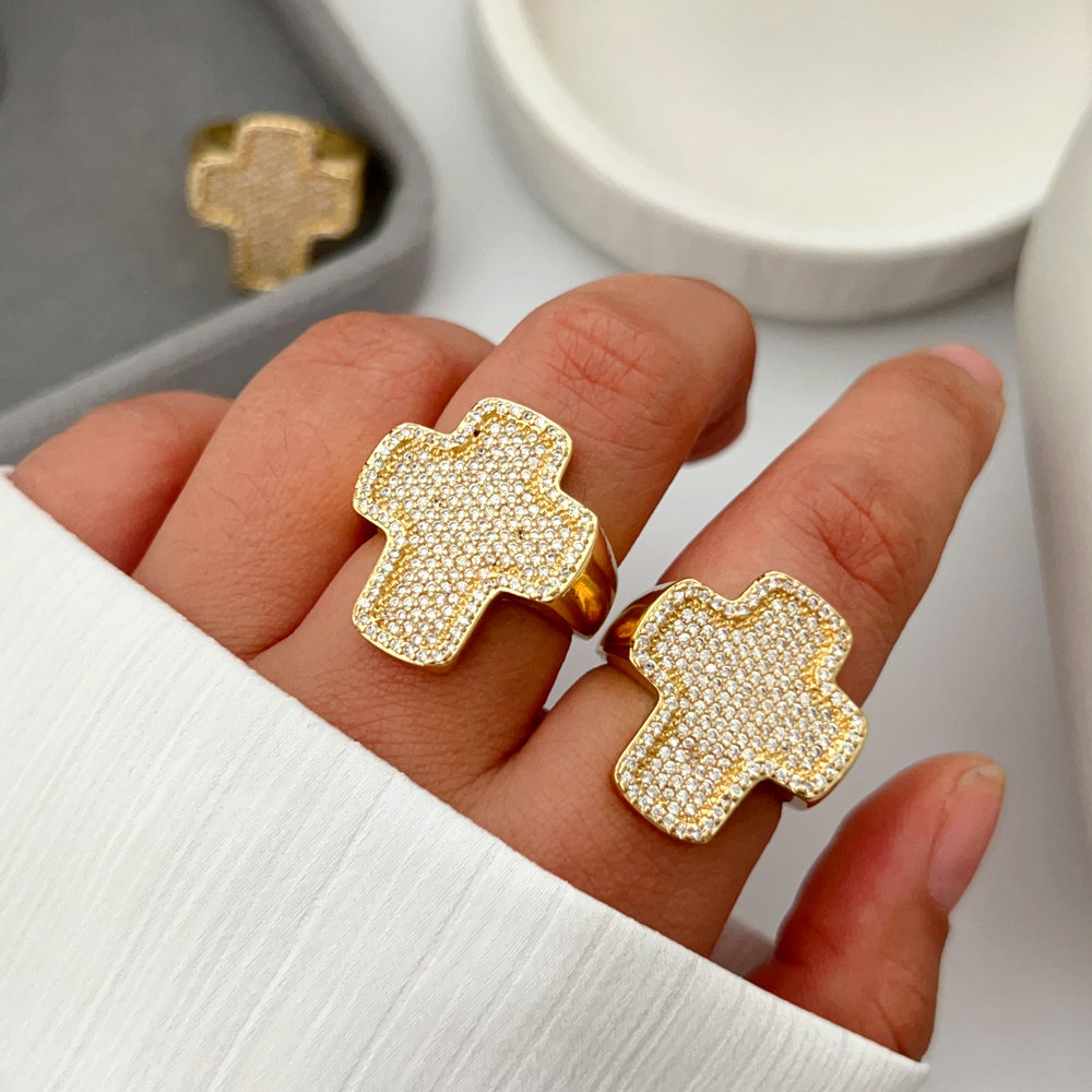 Pave zircon cross ring