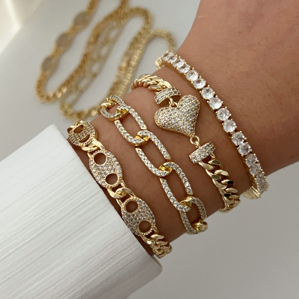 Pave zircon heart chain bracelet