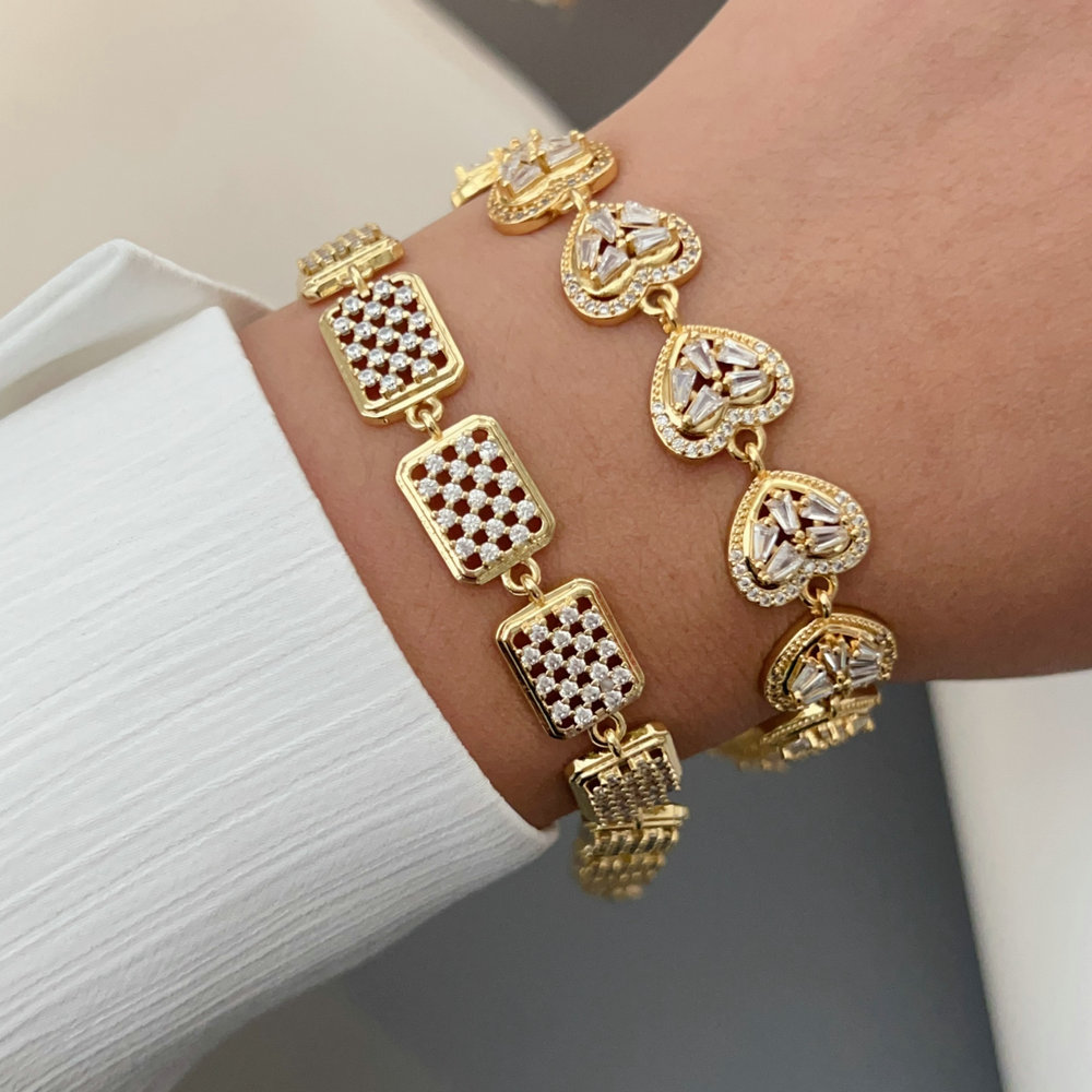 Pave zircon heart bracelet