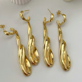 Metal long leaf earrings