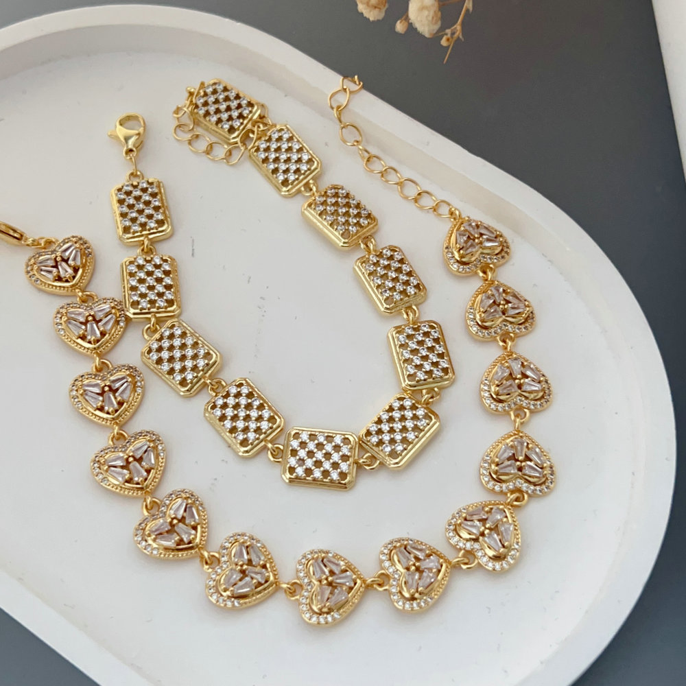 Pave zircon heart bracelet