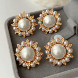 Pearl flower earrings