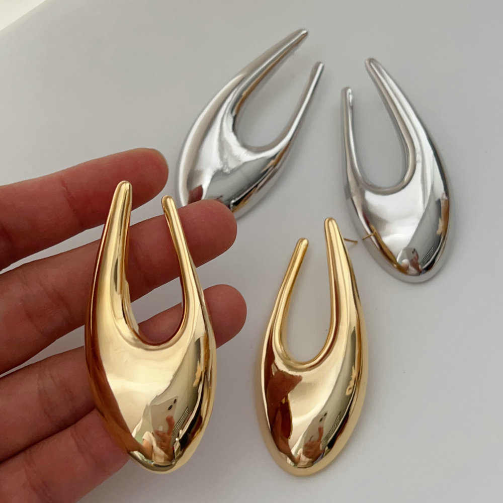 Metal chunky earrings