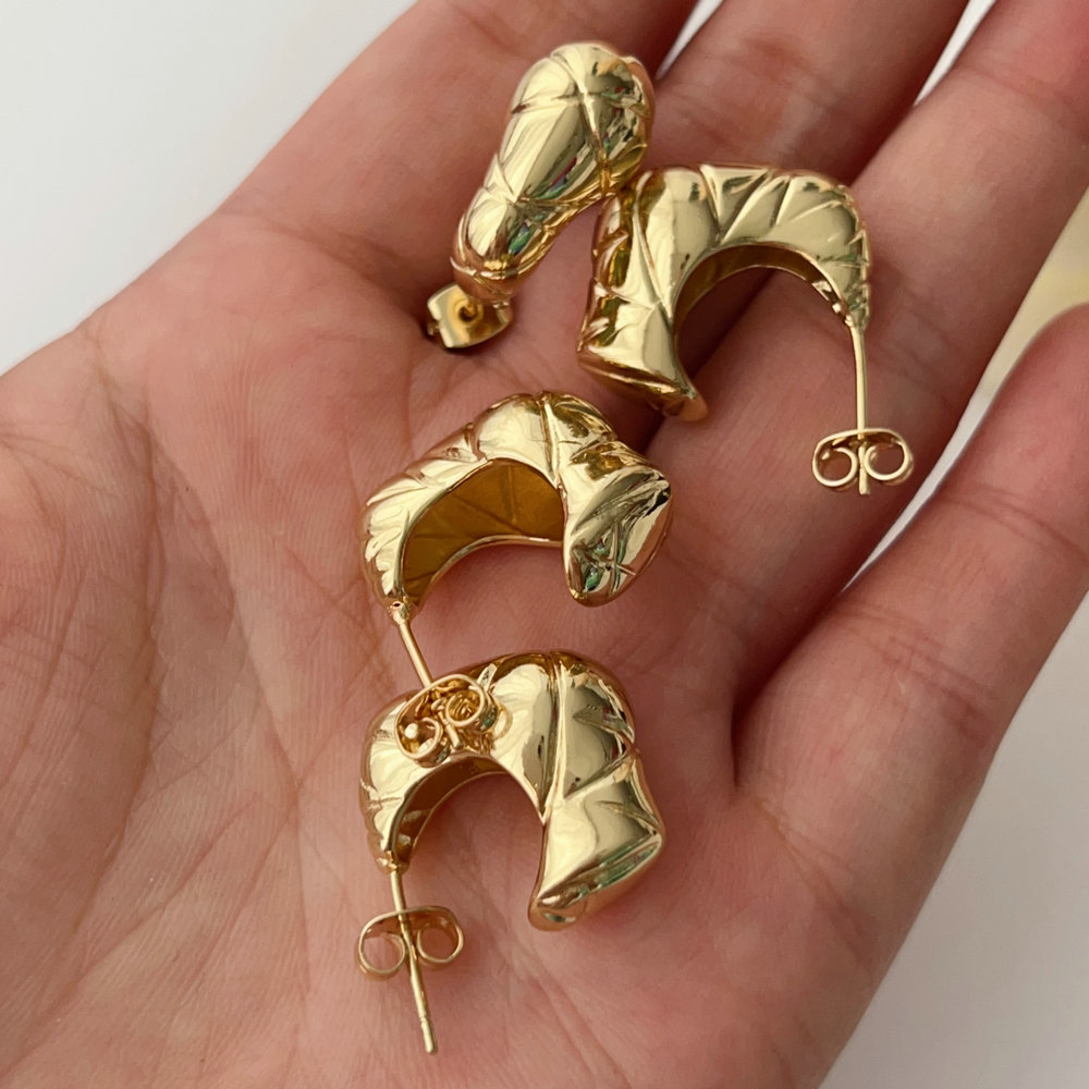 Metal speacil earrings