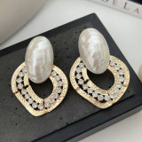 Pearl drop earrings