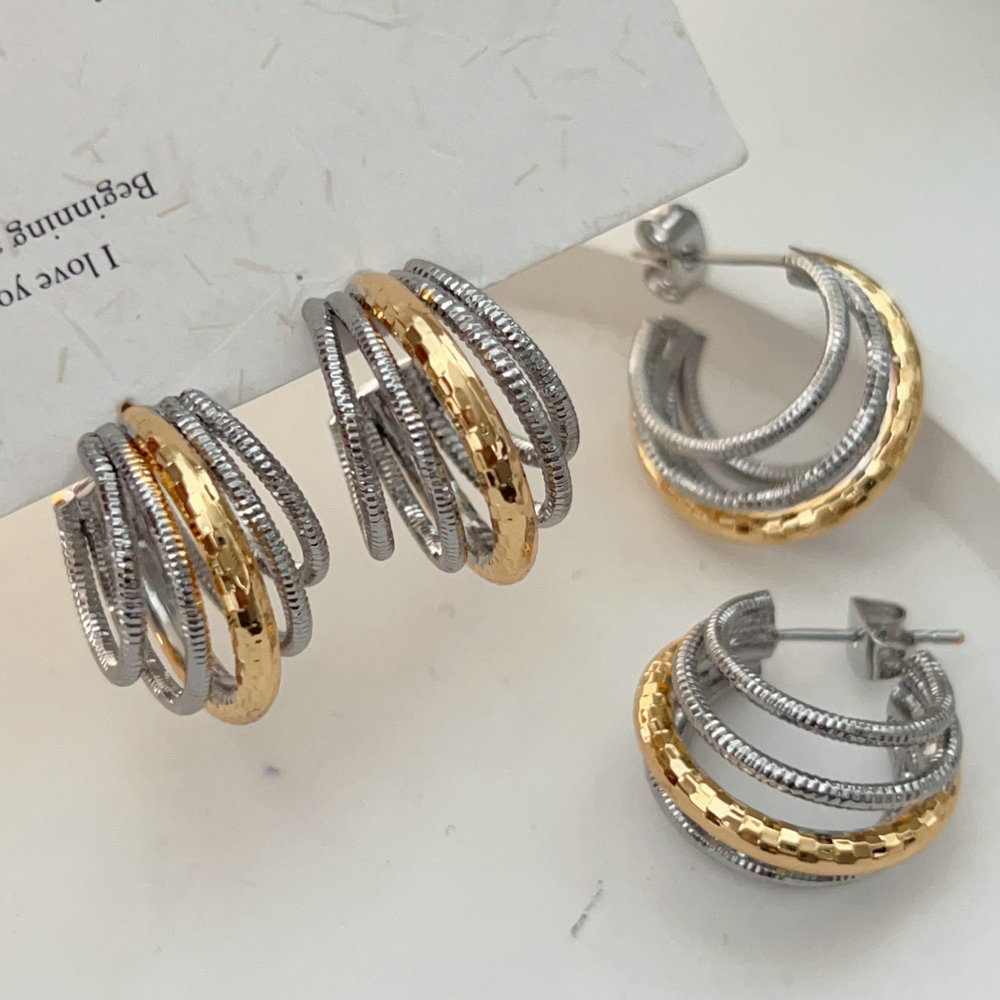 Two-tone fan earrings