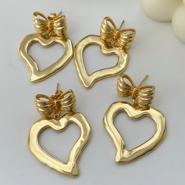 Metal bow earrings