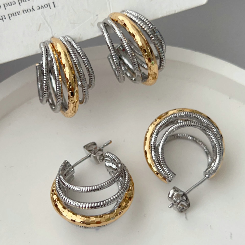 Two-tone fan earrings