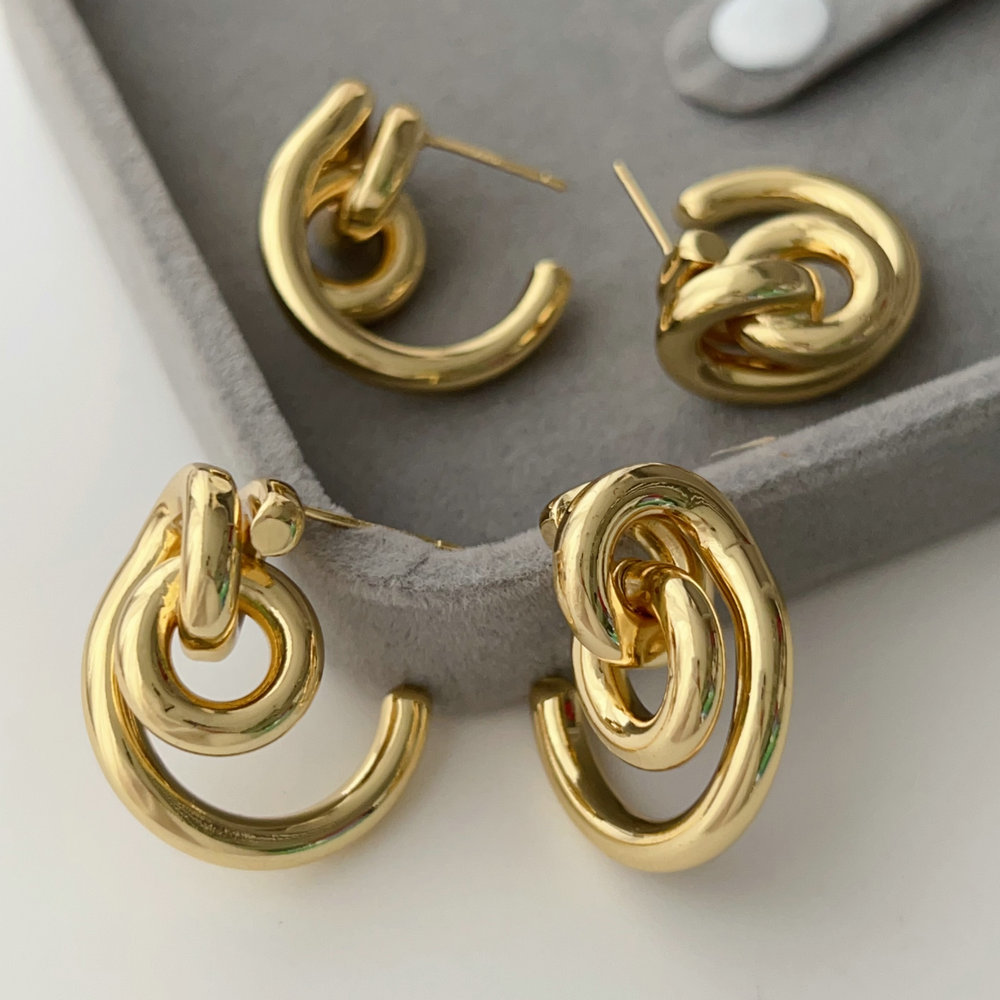 Metal chunky earrings