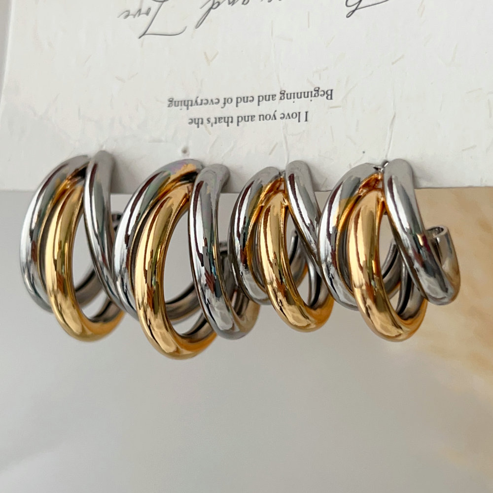 Two-tone fan earrings