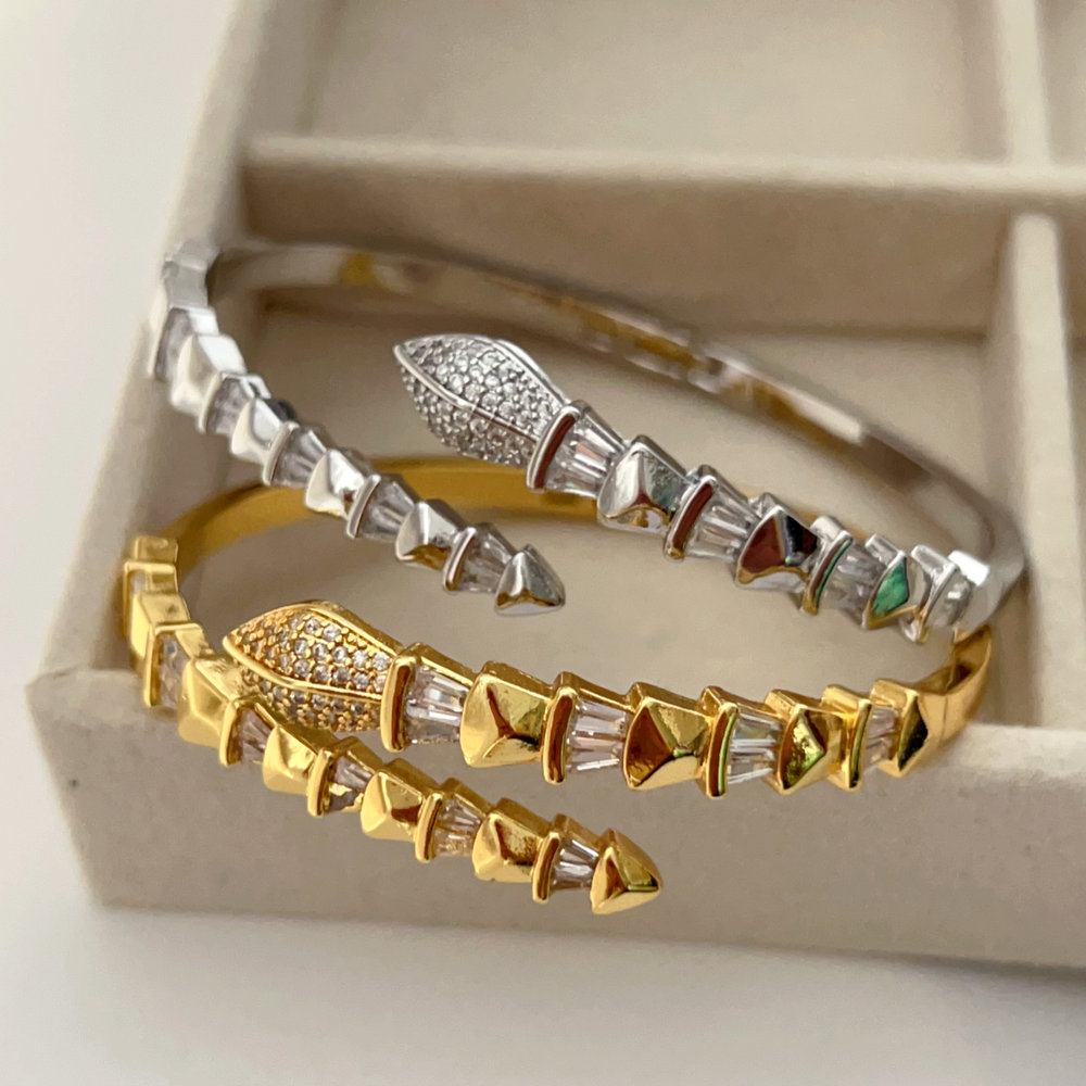 Pave zircon snake cuff
