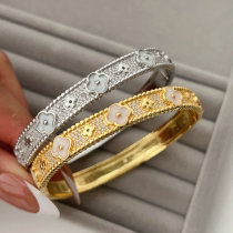 Pave clover bangle