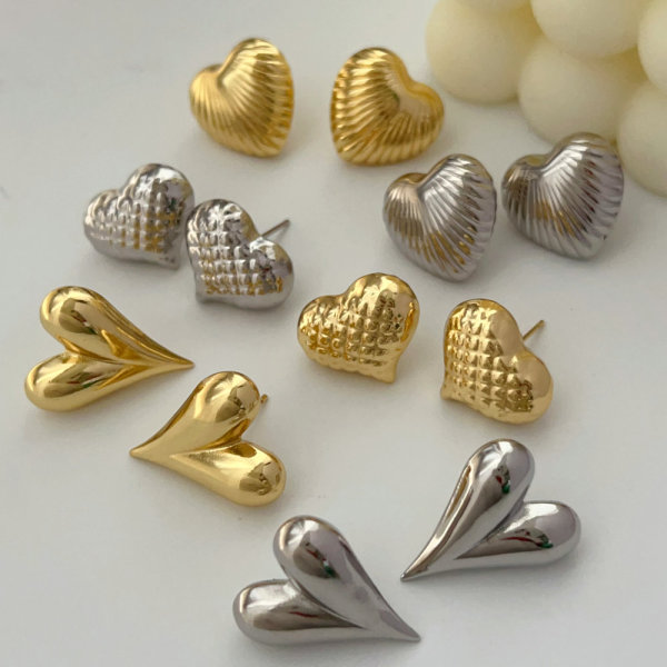 Metal star earrings