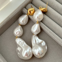 Glass pearl long earrings