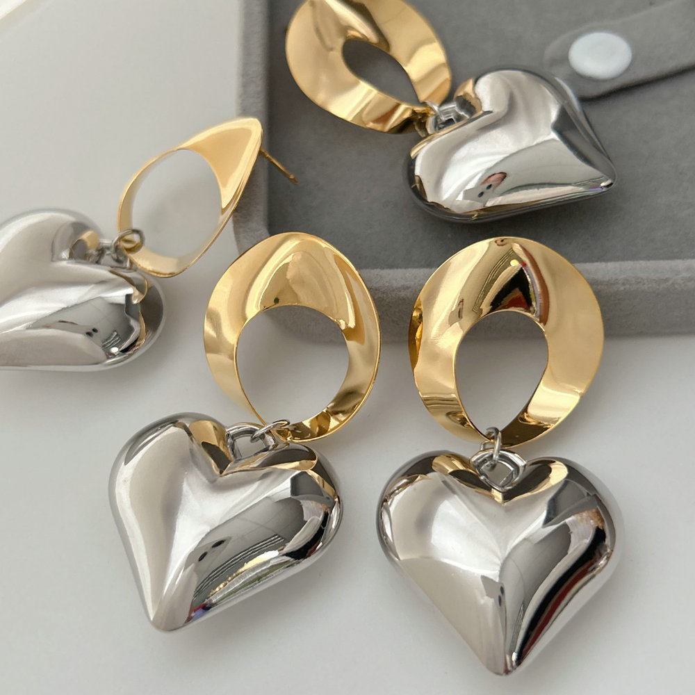 Chunky heart earrings