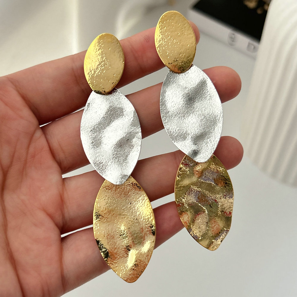 Long leaf earrings