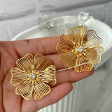 Metal flower earrings