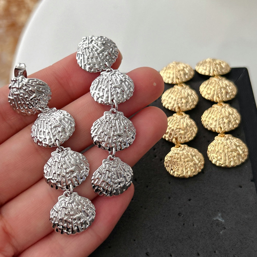 Metal shell long earrings