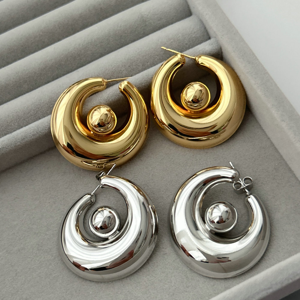 Chunky metal circle earrings