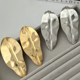 Metal chunky leaf earrings