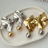 Chunky leaf ball earrings