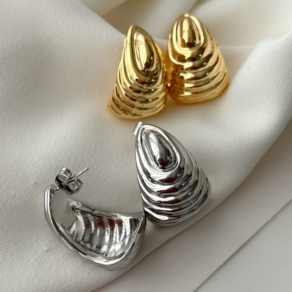 Metal nail earrings