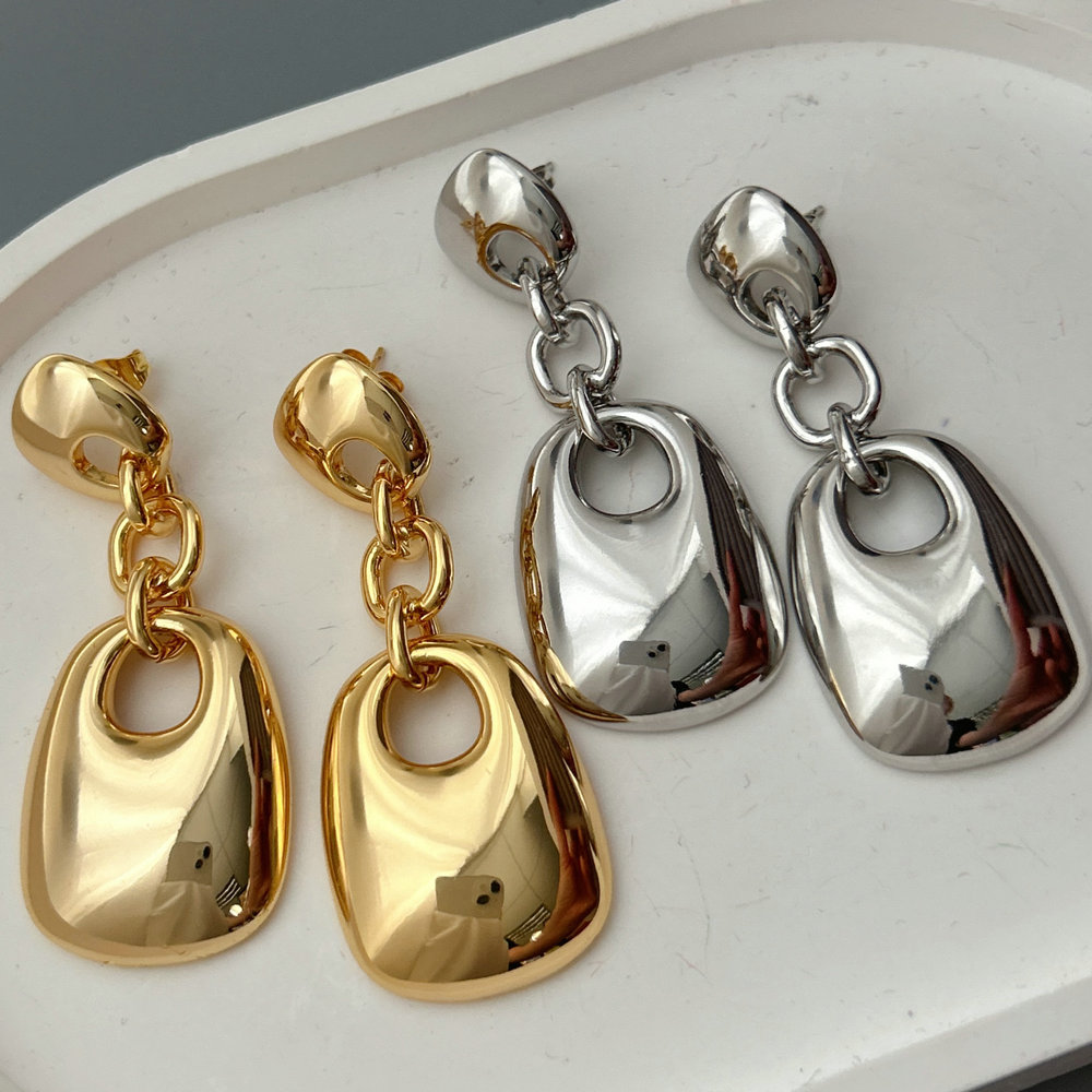 Metal chunky round charm earrings