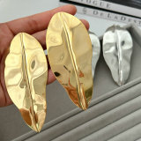 Metal chunky leaf earrings