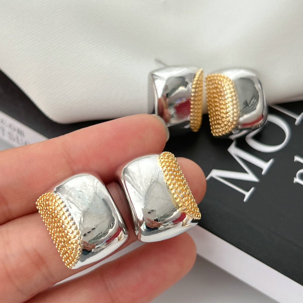 Metal square bicolor earrings