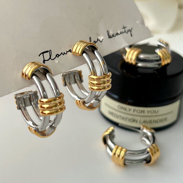 Bicolor knot hoop